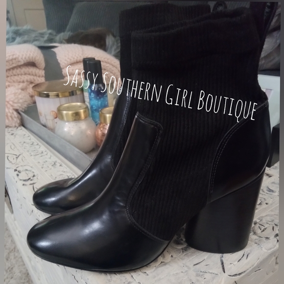 🆕⭐TORY BURCH black patent leather and cord ankle boots - Picture 11 of 16